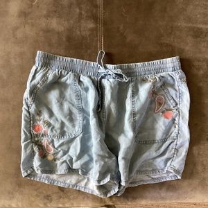 Knox Rose embroidered shorts